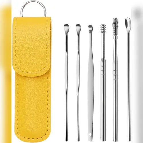 Set of metal straws with a yellow case on a white background